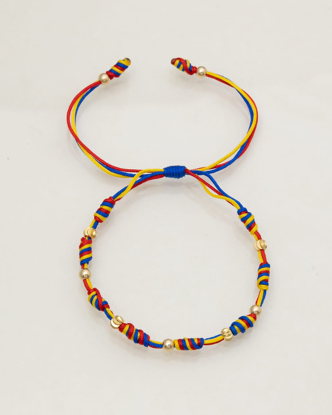 Colombian bracelet smooth and Italian 4mm beads