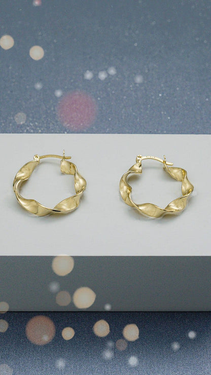 Spiral earrings 3cm