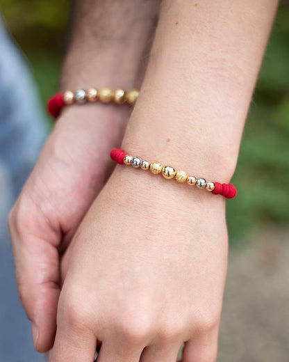 Red bracelet smooth and shiny 7mm and 8mm beads