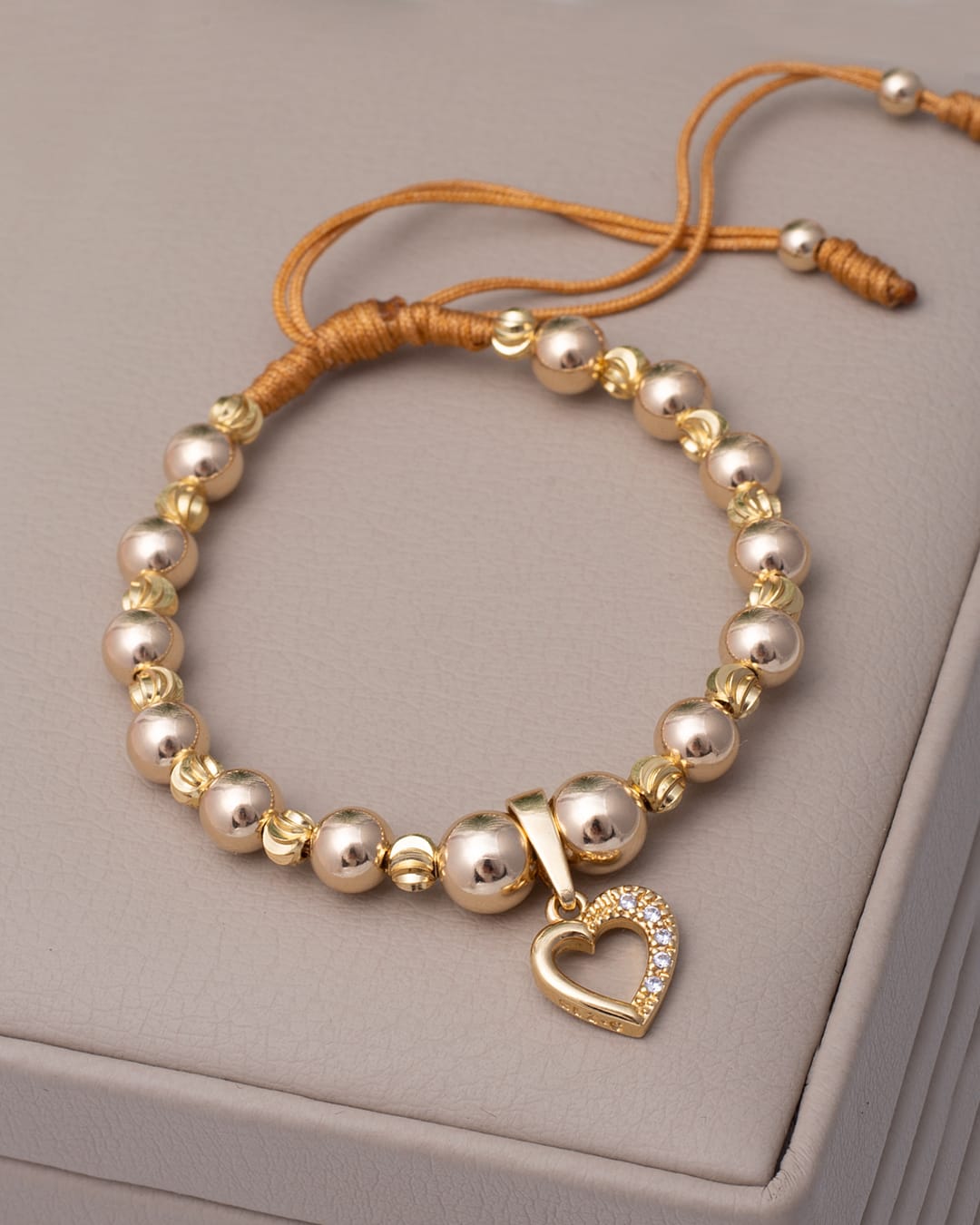 Heart bracelet 6mm and 7mm smooth beads and 4mm Italian beads