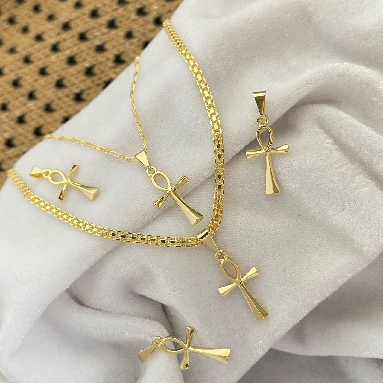 Cross of life pendant