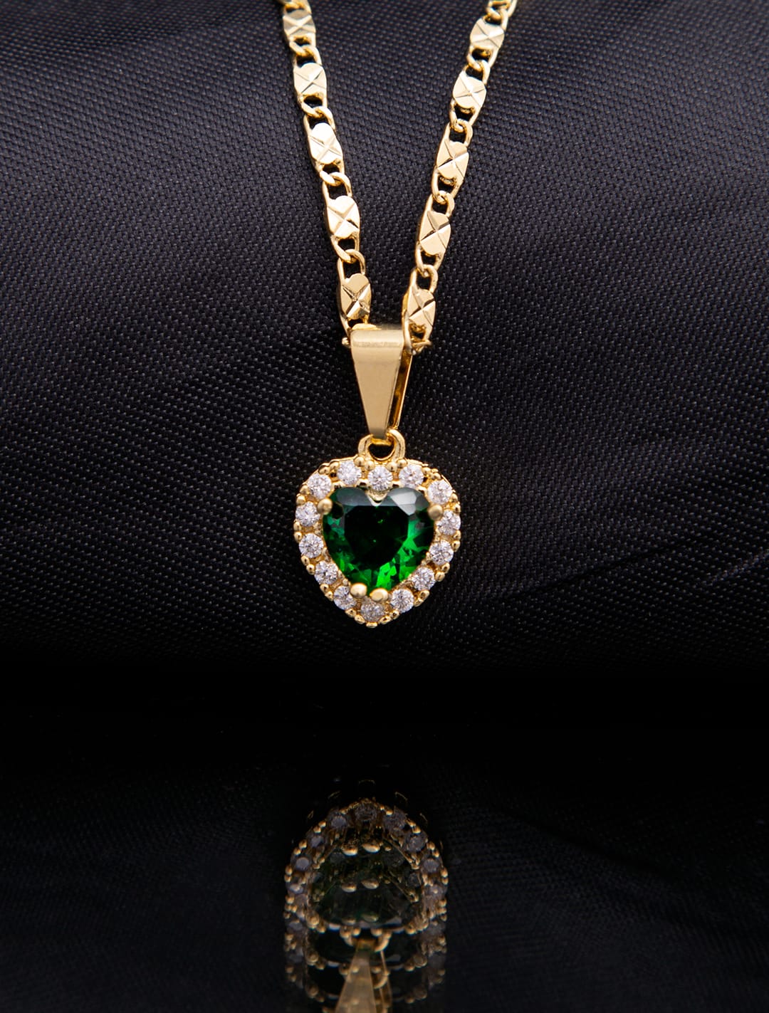 Green heart pendant